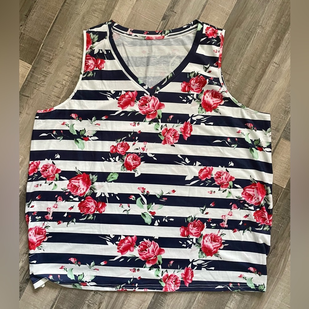 Navy striped and floral knit tank - boutique size 4x